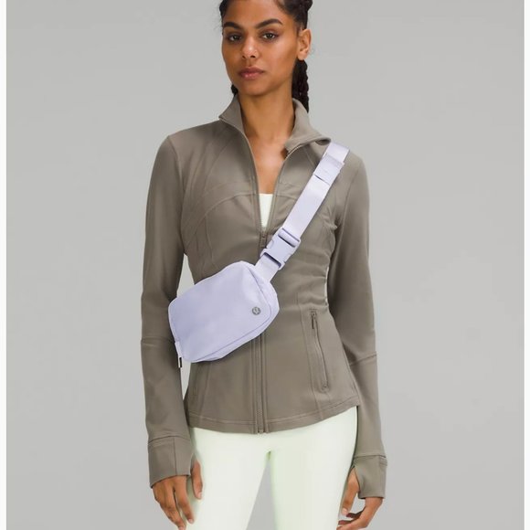 NWT Pastel Blue lululemon Everywhere Belt Bag EBB 1L - Picture 5 of 13